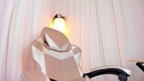 Steven online show from December 1, 4:39 am