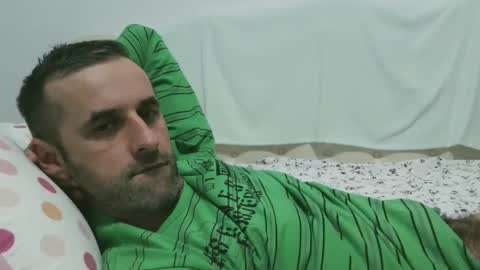 stevenpit online show from December 17, 4:32 pm