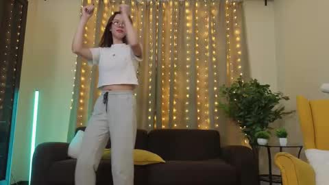 Candy online show from November 4, 5:56 pm