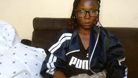 Snapshot of sticklavah chatting on November 11, 11:10 am sticklavah online show from November 11, 11:10 am