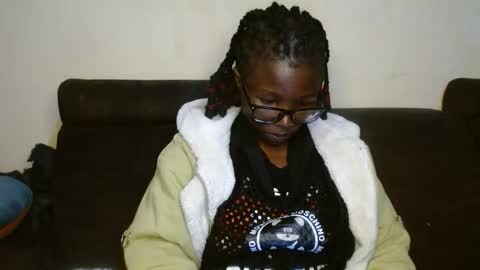 Snapshot of sticklavah chatting on December 16, 4:06 am sticklavah online show from December 16, 4:06 am