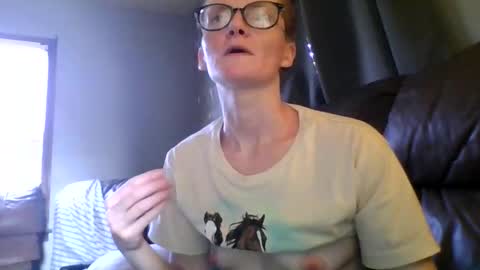 stickyredfunsize online show from November 7, 5:02 pm