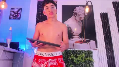 Snapshot of stiiveen_24cm chatting on February 27, 7:23 am Stiven brendan online show from February 27, 7:23 am