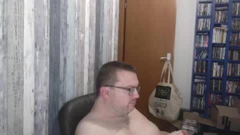 Oliver online show from September 25, 7:39 pm