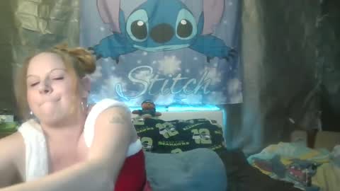 Tasha and Drew online show from December 2, 7:25 am