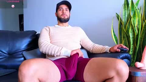 Stiven Montiel online show from October 5, 3:10 pm