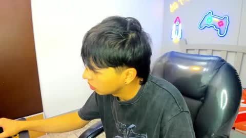 Stiwen online show from October 17, 3:14 pm