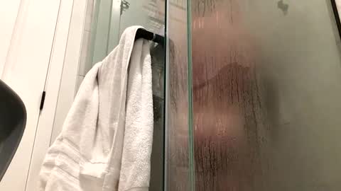 Snapshot of stlhotwifeguy chatting on February 17, 6:37 pm stlhotwifeguy online show from February 17, 6:37 pm