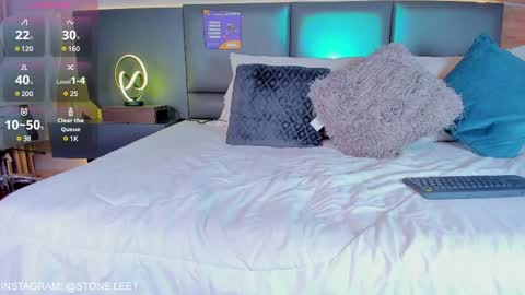 Stone Lee  online show from January 15, 6:12 am