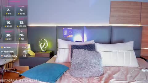 Stone Lee  online show from January 24, 4:17 pm