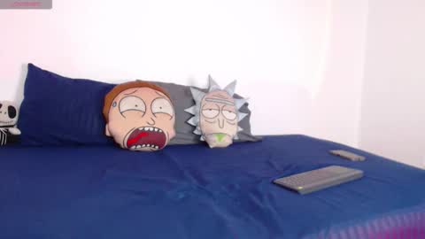 Stone Lee  online show from November 16, 10:54 am