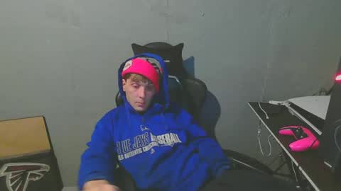 stonedpanda77 online show from December 7, 6:43 am