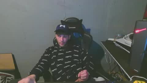 stonedpanda77 online show from December 28, 5:12 am