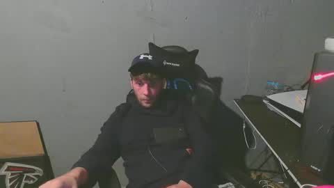 stonedpanda77 online show from January 4, 3:40 am