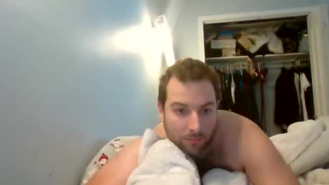 Snapshot of stoodmike chatting on December 18, 3:51 pm Stoodmike online show from December 18, 3:51 pm