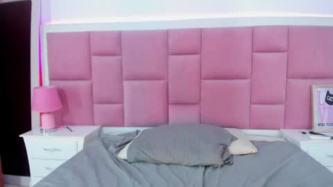 Snapshot of stormihills chatting on February 5, 12:10 am Sweety Stormi online show from February 5, 12:10 am