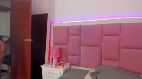 Snapshot of stormihills chatting on February 8, 6:12 pm Sweety Stormi online show from February 8, 6:12 pm