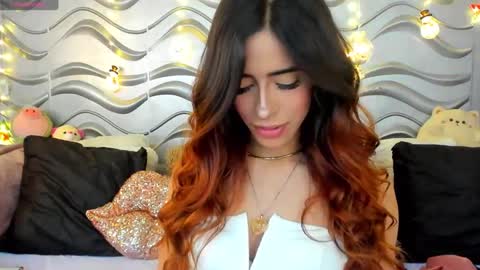 Snapshot of stormirusso chatting on December 7, 12:41 am Mar online show from December 7, 12:41 am