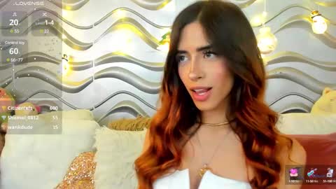 Snapshot of stormirusso chatting on December 7, 3:47 am Mar online show from December 7, 3:47 am