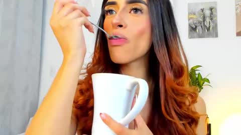 Snapshot of stormirusso chatting on January 11, 6:03 am Mar online show from January 11, 6:03 am