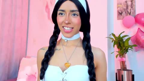 Snapshot of stormirusso chatting on March 1, 4:26 am Mar online show from March 1, 4:26 am