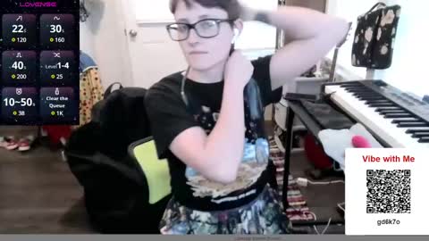 Snapshot of stormythunder chatting on December 1, 10:21 pm Stormythunder online show from December 1, 10:21 pm