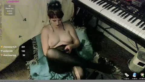 Snapshot of stormythunder chatting on December 12, 5:31 am Stormythunder online show from December 12, 5:31 am