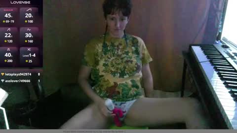 Snapshot of stormythunder chatting on December 29, 7:43 pm Stormythunder online show from December 29, 7:43 pm