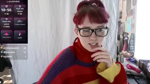 Snapshot of stormythunder chatting on February 21, 5:09 pm Stormythunder online show from February 21, 5:09 pm