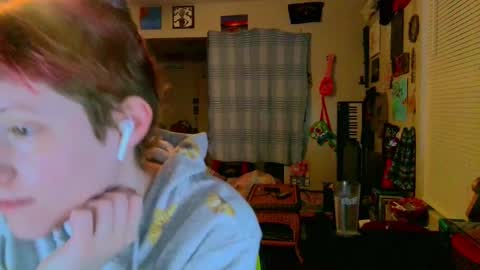 Snapshot of stormythunder chatting on March 11, 11:33 am Stormythunder online show from March 11, 11:33 am