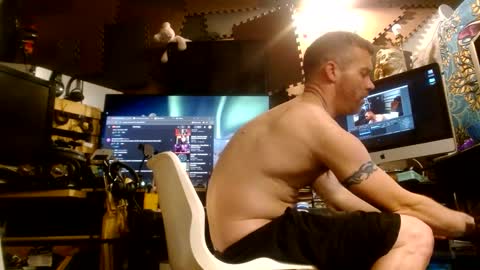 Snapshot of str8foryouguy chatting on February 5, 1:26 am Str8 online show from February 5, 1:26 am