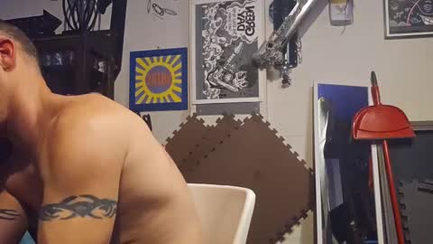 Snapshot of str8foryouguy chatting on February 10, 8:00 pm Str8 online show from February 10, 8:00 pm