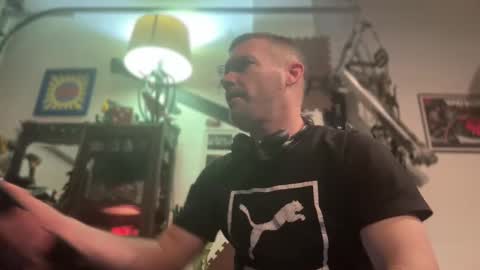 Snapshot of str8foryouguy chatting on February 13, 10:34 am Str8 online show from February 13, 10:34 am