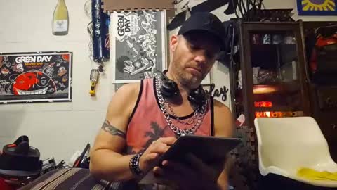 Snapshot of str8foryouguy chatting on February 18, 8:47 pm Str8 online show from February 18, 8:47 pm