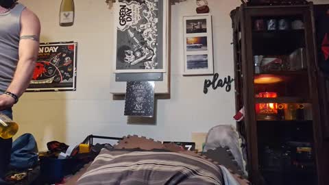 Snapshot of str8foryouguy chatting on February 21, 1:55 am Str8 online show from February 21, 1:55 am