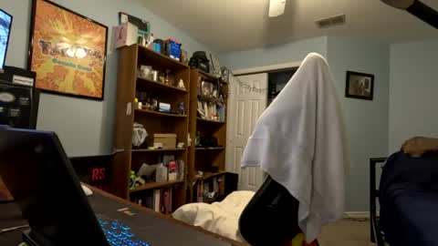 str8whiteboy21 online show from December 5, 11:51 pm