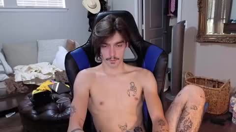 str8whiteboy21 online show from September 22, 2:30 pm