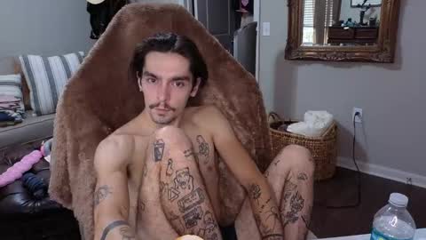 str8whiteboy21 online show from September 28, 7:41 pm