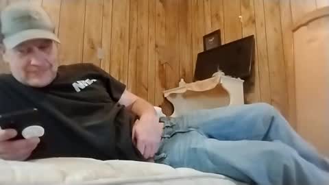 Snapshot of straighttoy chatting on March 9, 10:30 pm straighttoy online show from March 9, 10:30 pm