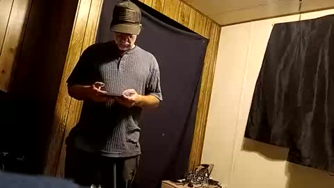 Snapshot of straighttoy chatting on November 25, 8:14 am straighttoy online show from November 25, 8:14 am