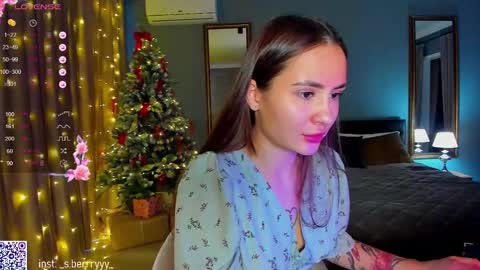 Snapshot of straw_juice chatting on January 5, 6:35 am Laura online show from January 5, 6:35 am