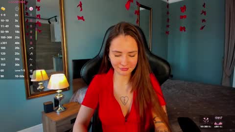 Snapshot of straw_juice chatting on March 1, 4:58 am Laura online show from March 1, 4:58 am