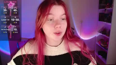 Snapshot of strawberry_juli chatting on October 20, 7:53 am Juli online show from October 20, 7:53 am