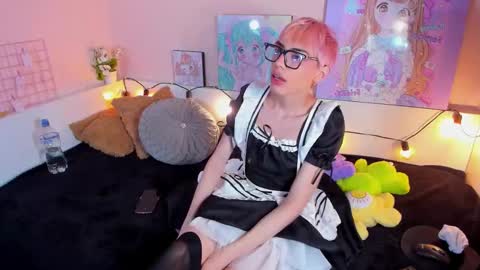 strawberry_kitty_ online show from November 2, 3:31 am