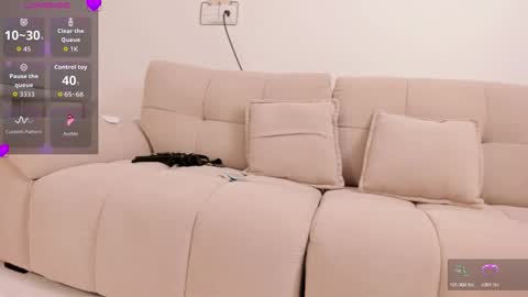 Snapshot of strawberry_ni09 chatting on November 4, 6:34 am strawberry_ni09 online show from November 4, 6:34 am