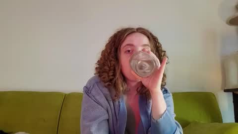 Strawberrylotsacake online show from October 10, 6:18 pm