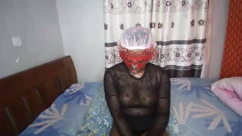 streetlioness online show from September 16, 5:03 pm