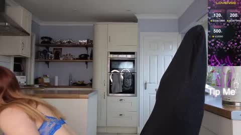 Snapshot of stripmequick chatting on February 21, 10:28 am Amorina online show from February 21, 10:28 am