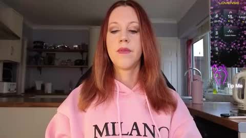 Snapshot of stripmequick chatting on October 23, 10:25 am Amorina online show from October 23, 10:25 am