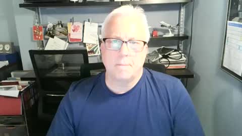 Snapshot of strkgforyou chatting on September 16, 9:27 pm Stroking For You online show from September 16, 9:27 pm